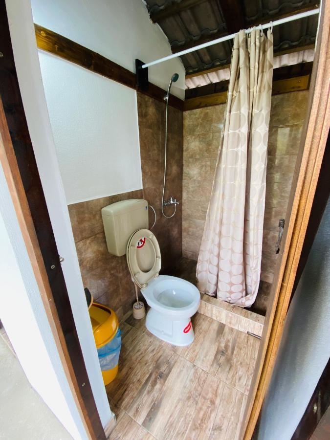 Camping In Clisura Dunarii Ieşelniţa Buitenkant foto
