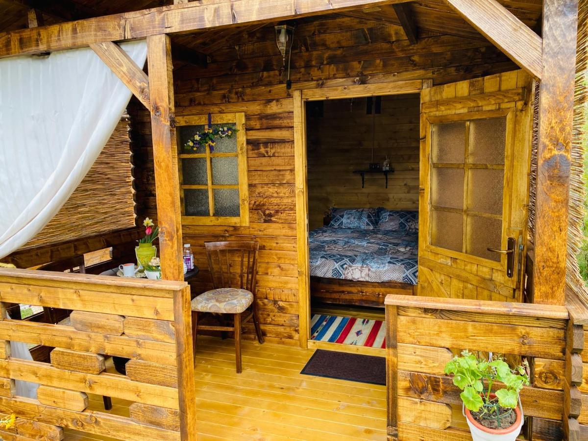 Camping In Clisura Dunarii Ieşelniţa Buitenkant foto