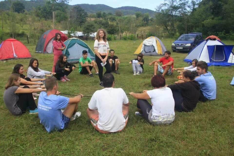 Camping In Clisura Dunarii Ieşelniţa Buitenkant foto