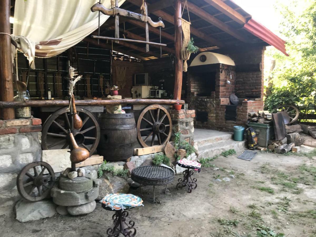 Camping In Clisura Dunarii Ieşelniţa Buitenkant foto