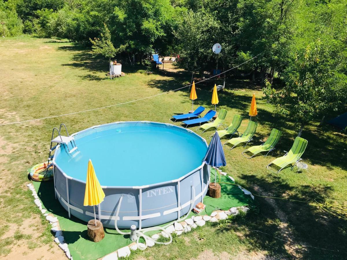 Camping In Clisura Dunarii Ieşelniţa Buitenkant foto