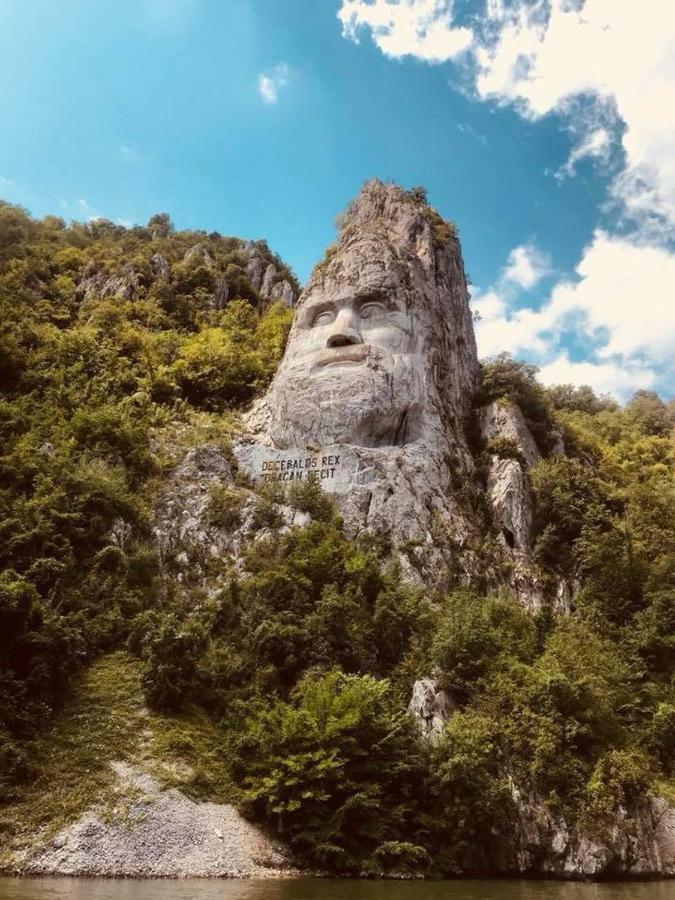 Camping In Clisura Dunarii Ieşelniţa Buitenkant foto